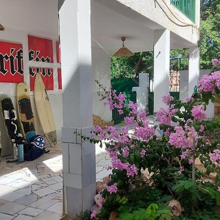 Surf House Hostel Santa Maria Bagian luar foto