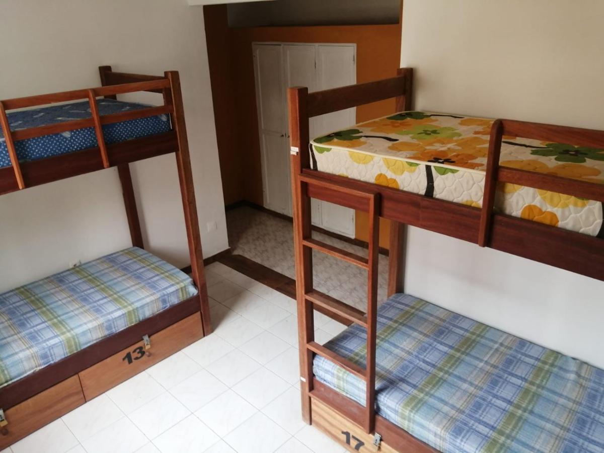 Surf House Hostel Santa Maria Bagian luar foto