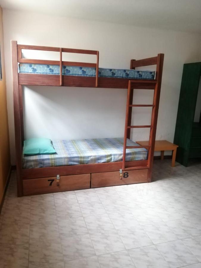 Surf House Hostel Santa Maria Bagian luar foto