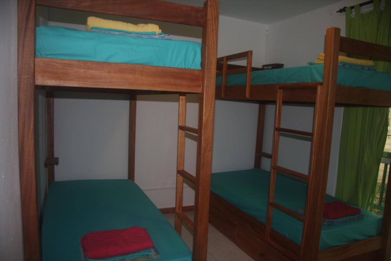 Surf House Hostel Santa Maria Bagian luar foto