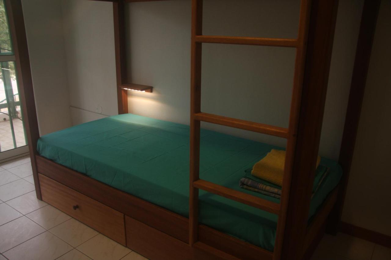 Surf House Hostel Santa Maria Bagian luar foto